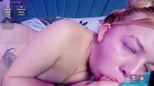 Lola_wish1 webcam