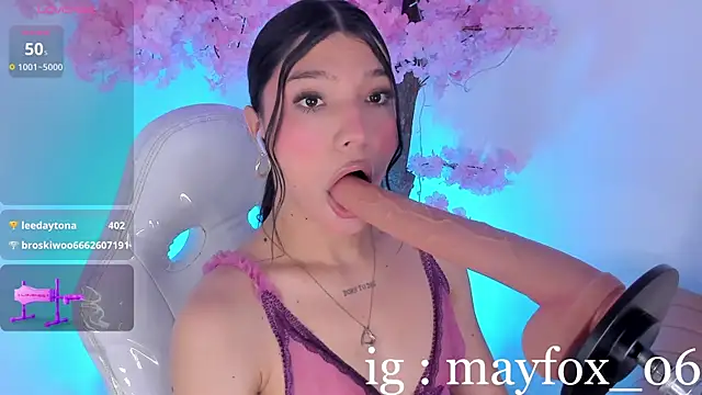 May_Fox_ live sex cam