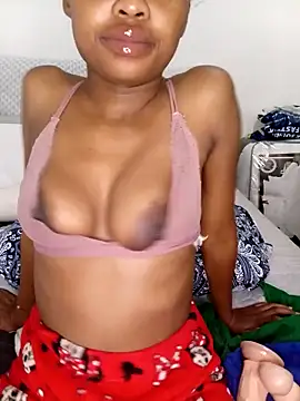 Sweethoneypot25 webcam
