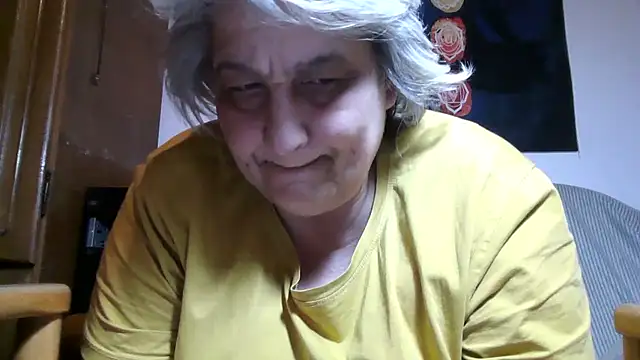 ExquisiteMature webcam