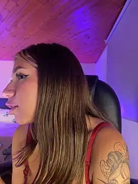 Isabella18_pink webcam