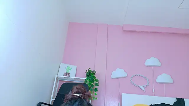 SeleneGibson__ webcam