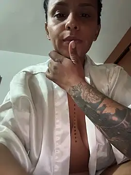 J_loren webcam