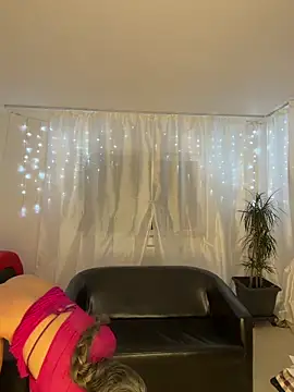 Alimela Live Webcam on Stripchat