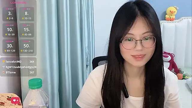 美女Luna-666在线直播