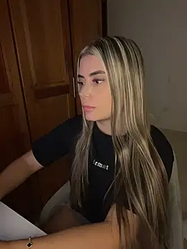 Miss_valeriaa webcam