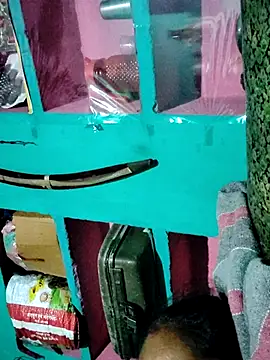 Pooja750 webcam