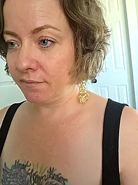 julimonroe webcam