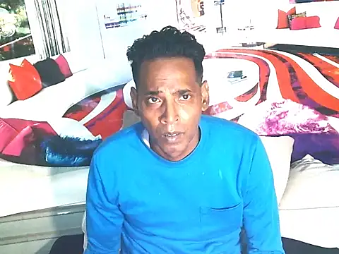 IndianHunk01 live sex cam