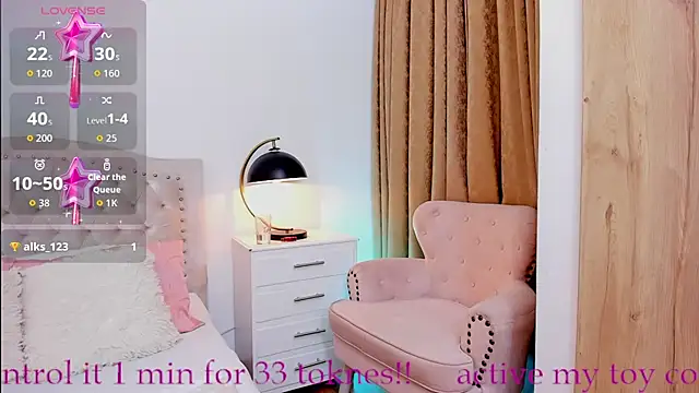KATY_BLONDEE webcam