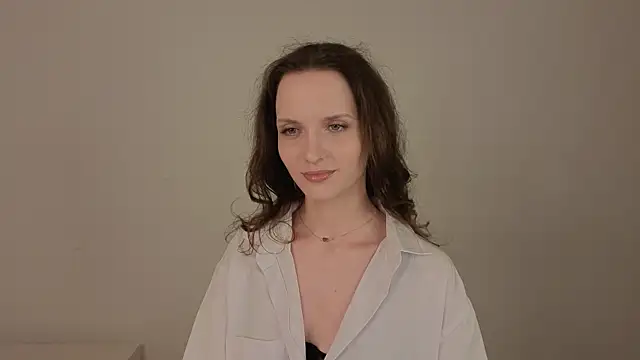 Ariadna_Shy webcam