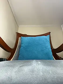 LilaRvsh webcam
