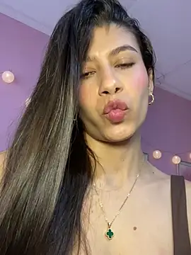 Webcam Model (Lenapink19)  is live.Free join now!