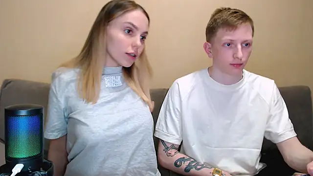 juliaanddima - Juliaanddima's free webcam - UK Sex Cams