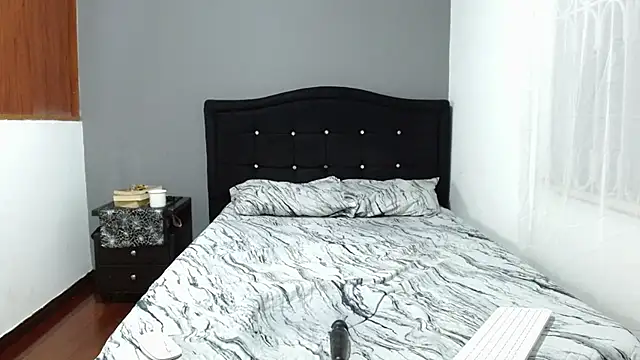 Emilia_1995 webcam
