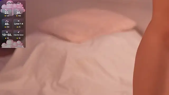 FlirtyFawn webcam