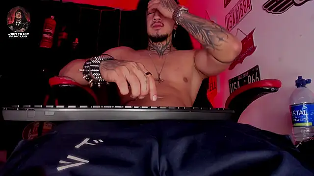 the_beast_master_ webcam