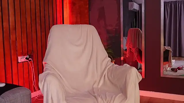 QueenMarX webcam