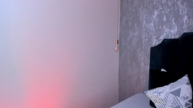 Ivi_jones_ webcam