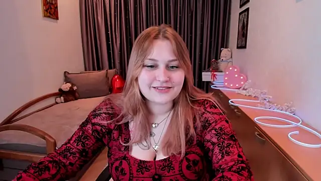 NoraLiin webcam