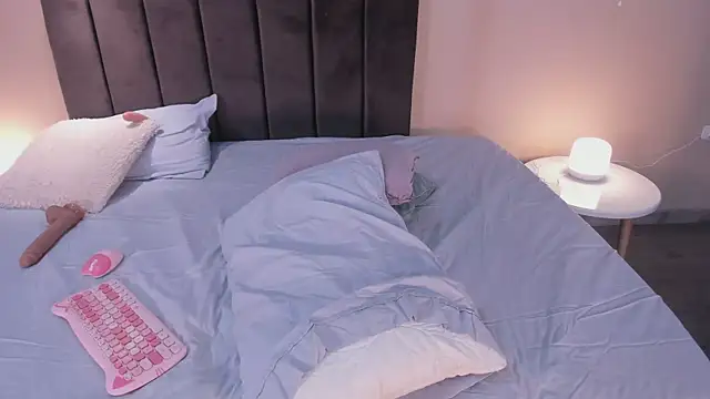 Blue_Sixx webcam