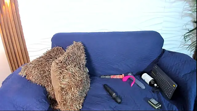 Suxan_White_ webcam