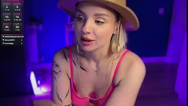 mari_grey webcam