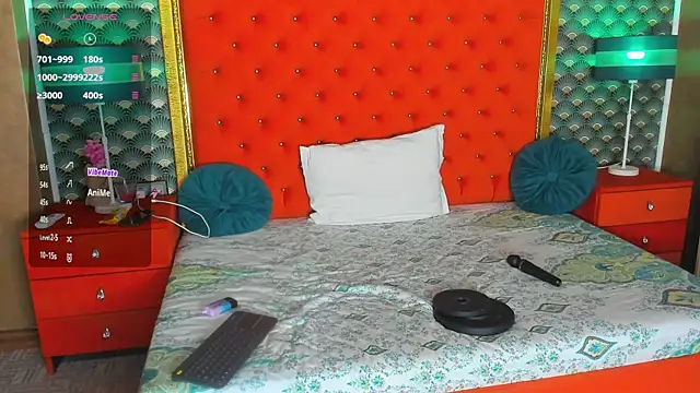 VallerieJones webcam