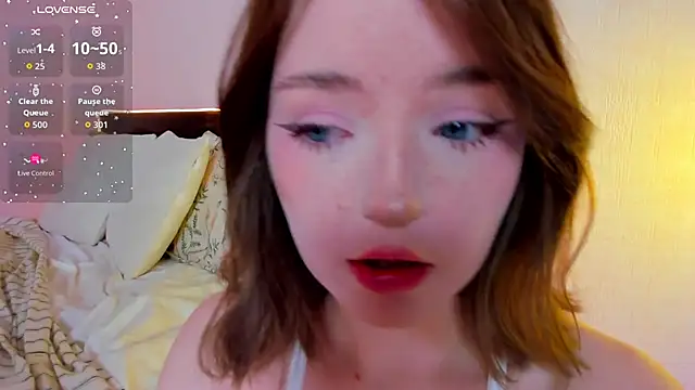 lexxxxxxi - Lexxxxxxi's free webcam - UK Sex Cams