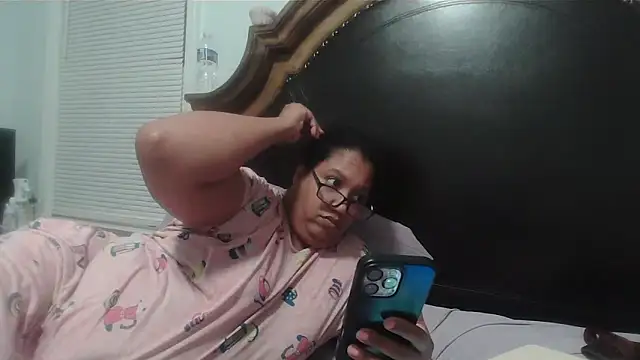 ebonyred webcam