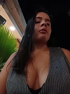 Julieth_hot-69 webcam