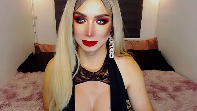 HugeCockDominantXxX webcam