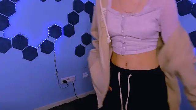 gloria_bubble webcam