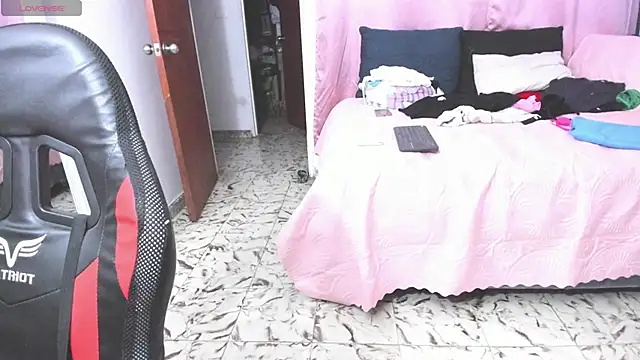 LupeAdams webcam