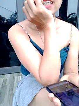 Zara-Lina webcam