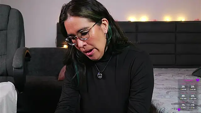 kathieandpovcock1 webcam