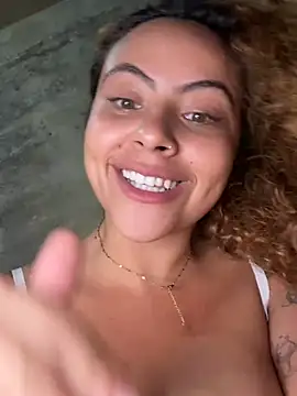 Chloe_Leaozinho webcam