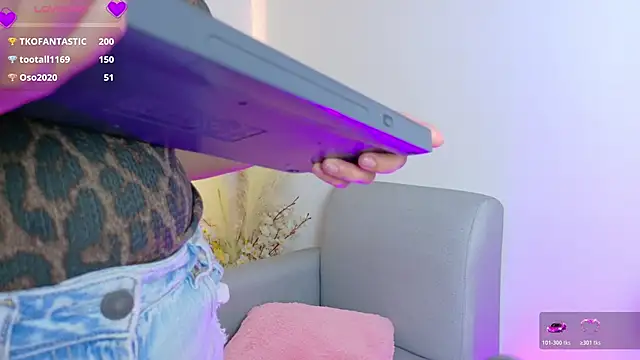 Ambar_Carter webcam