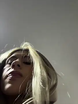 Lia_fire webcam