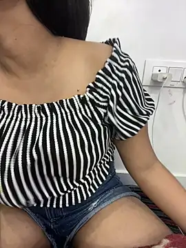 Saara_0 webcam