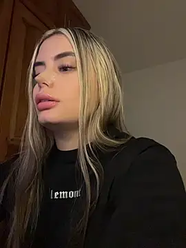 Miss_valeriaa webcam
