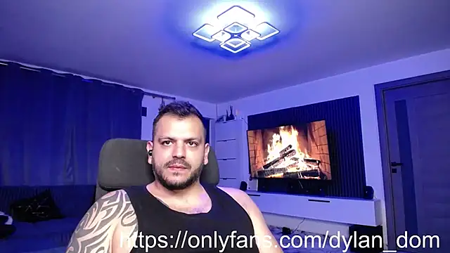 dyllan_dom_ webcam