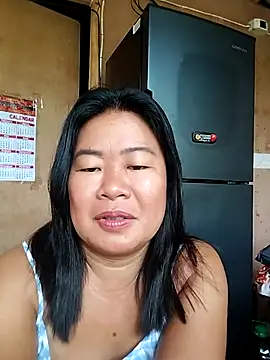 Lovelywoman43 webcam