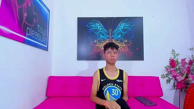Spicy_guys webcam