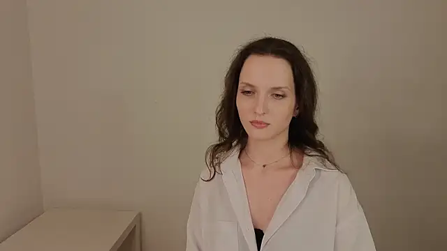 Ariadna_Shy webcam
