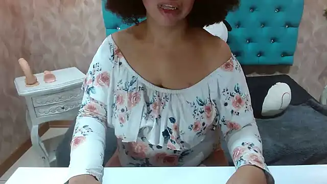KeniaLovex webcam