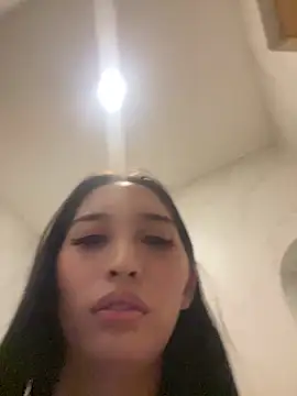 goddess_athena69 (T teen) - CUM IN PUBLIC