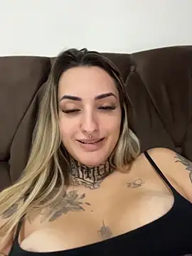 hotskinny1 webcam