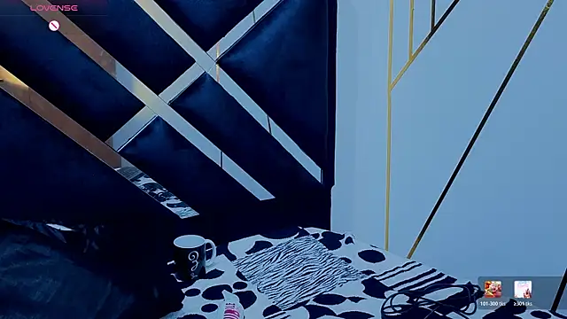 Zoe-yanin webcam