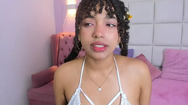 JazmyXXX webcam
